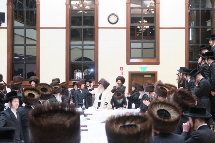 חג הפסח בחצה"ק ניקלשבורג