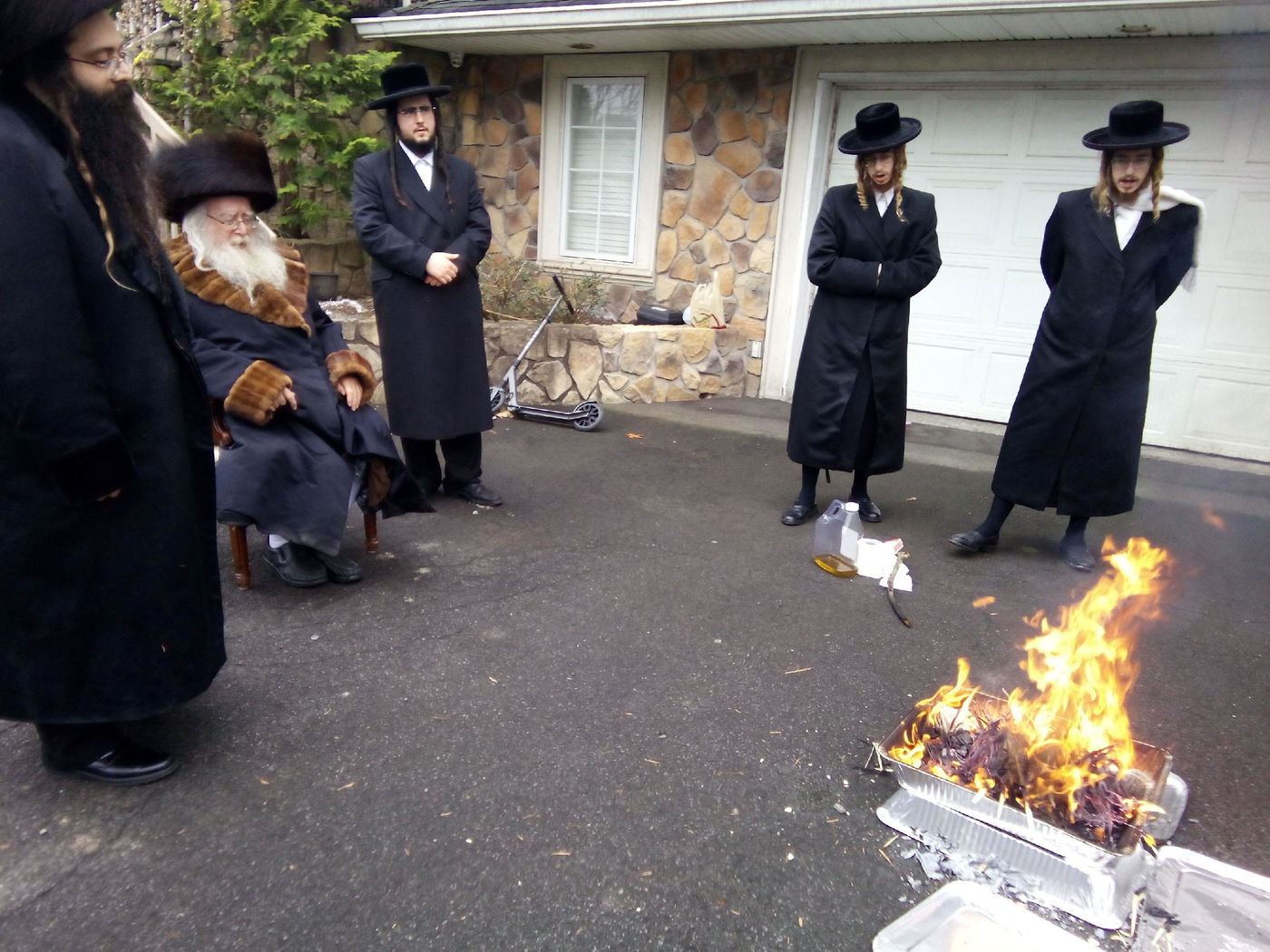 חג הפסח בחצה"ק ניקלשבורג
