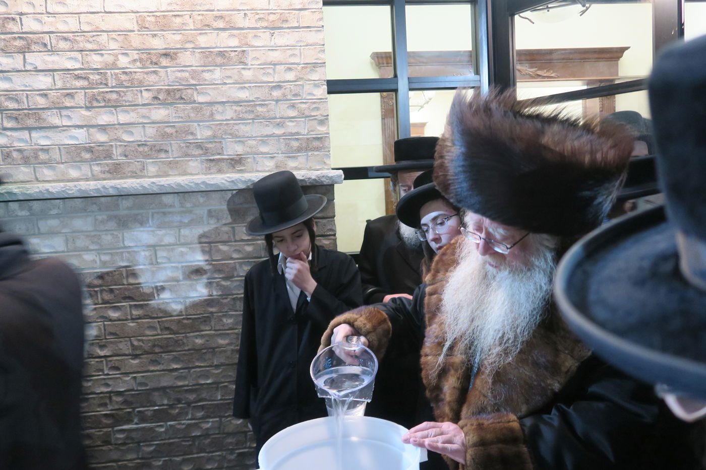 חג הפסח בחצה"ק ניקלשבורג