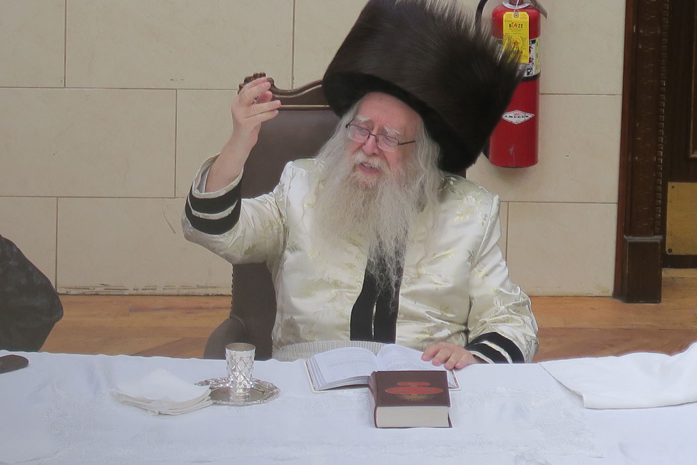 חג הפסח בחצה"ק ניקלשבורג