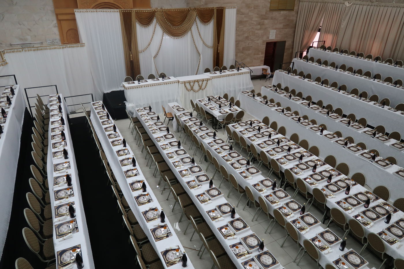 חג הפסח בחצה"ק סערט ויז'ניץ