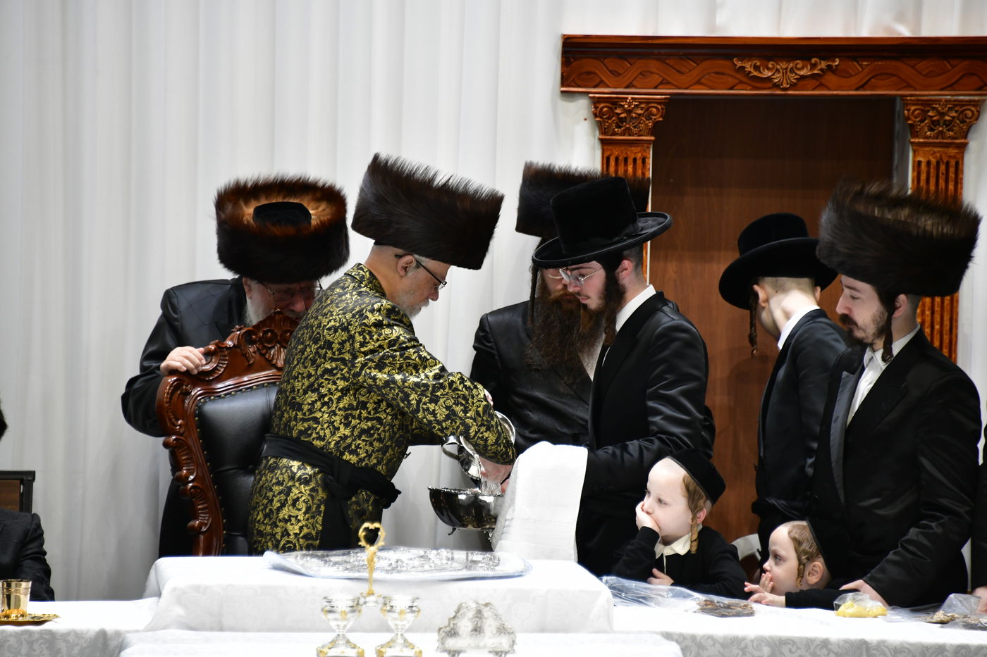 חג הפסח בחצה"ק סערט ויז'ניץ