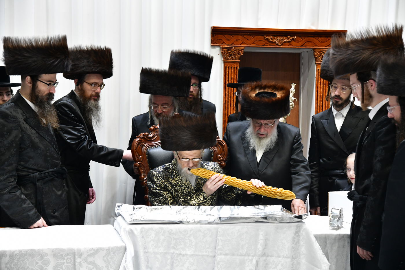 חג הפסח בחצה"ק סערט ויז'ניץ