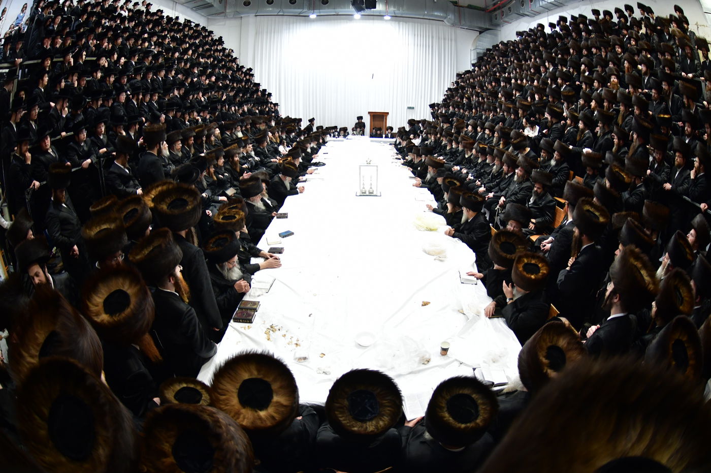 חג הפסח בחצה"ק סערט ויז'ניץ