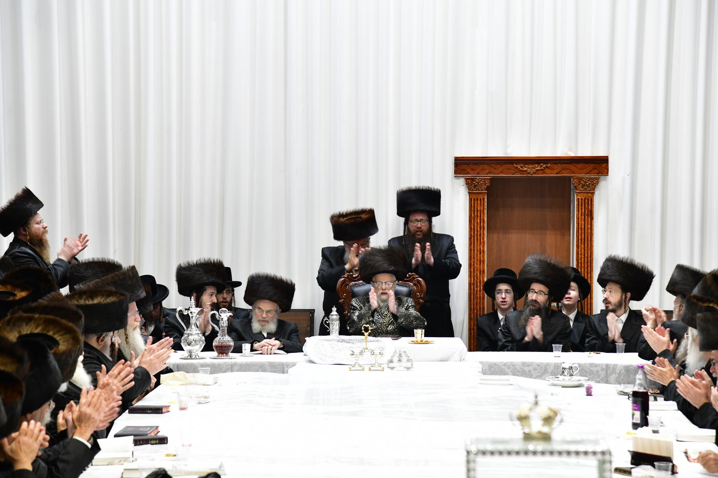 חג הפסח בחצה"ק סערט ויז'ניץ