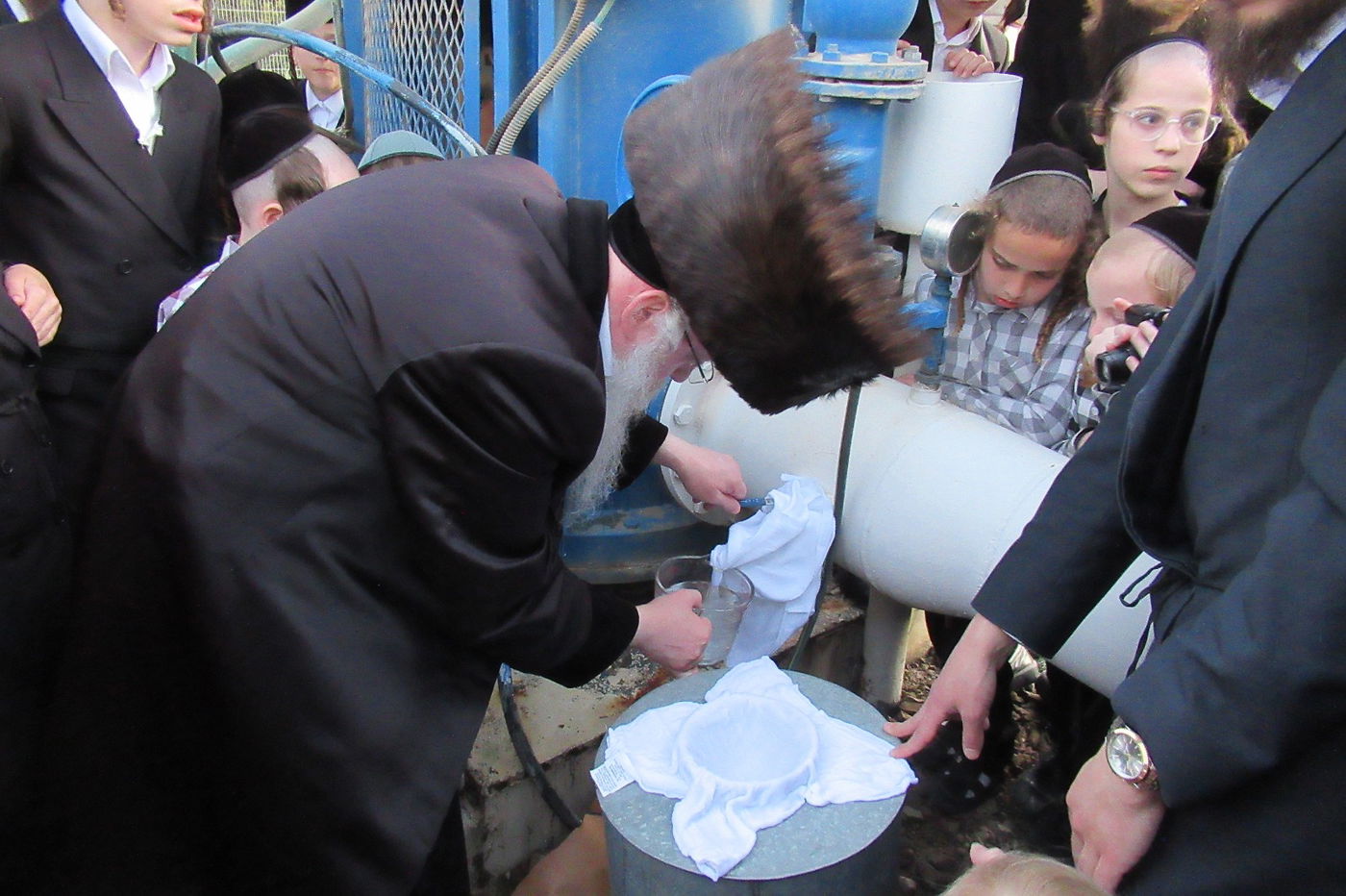 חג הפסח בחצה"ק קרעטשניף קריית גת 