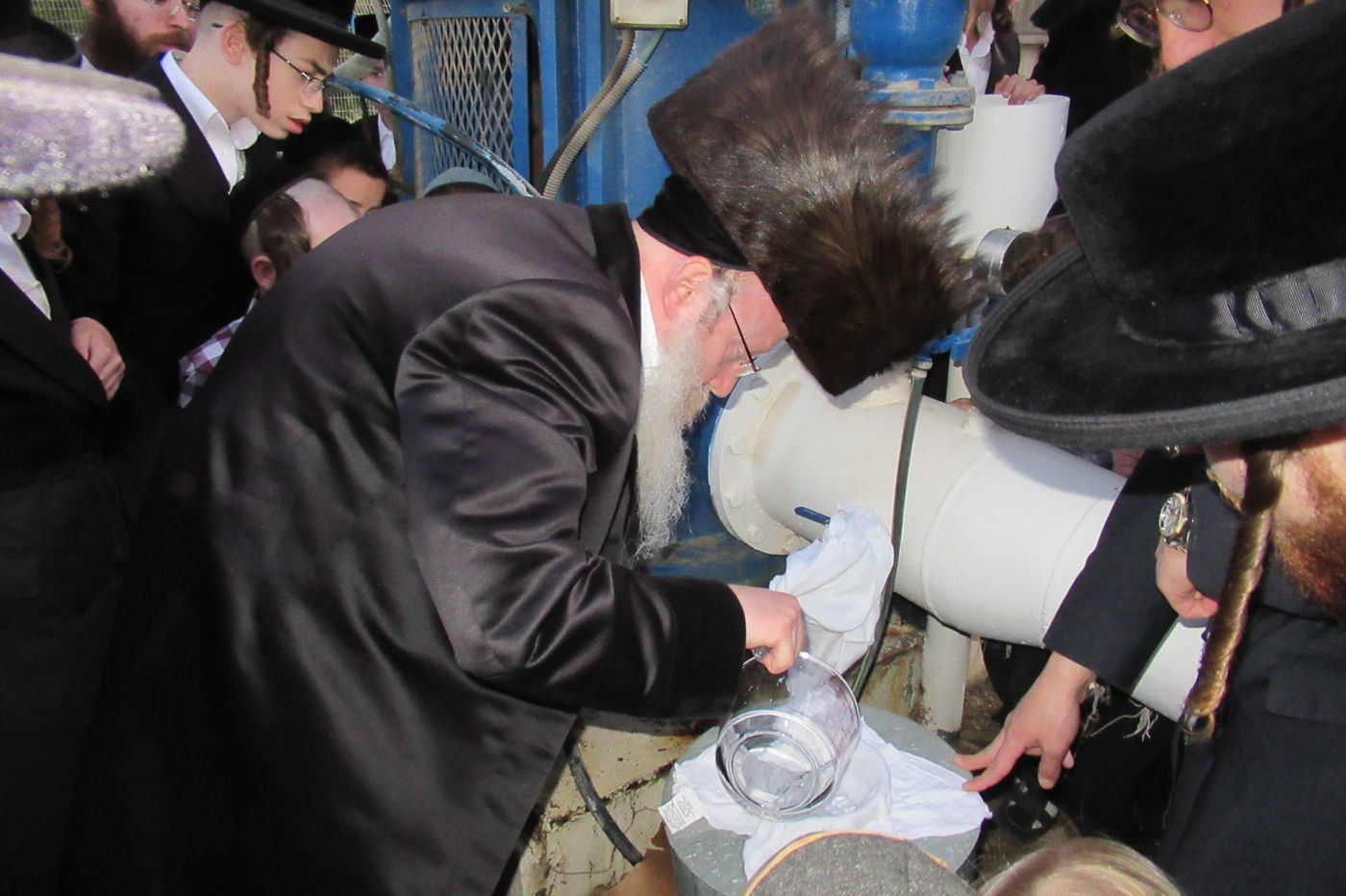 חג הפסח בחצה"ק קרעטשניף קריית גת 