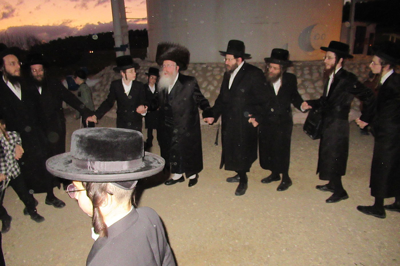 חג הפסח בחצה"ק קרעטשניף קריית גת 