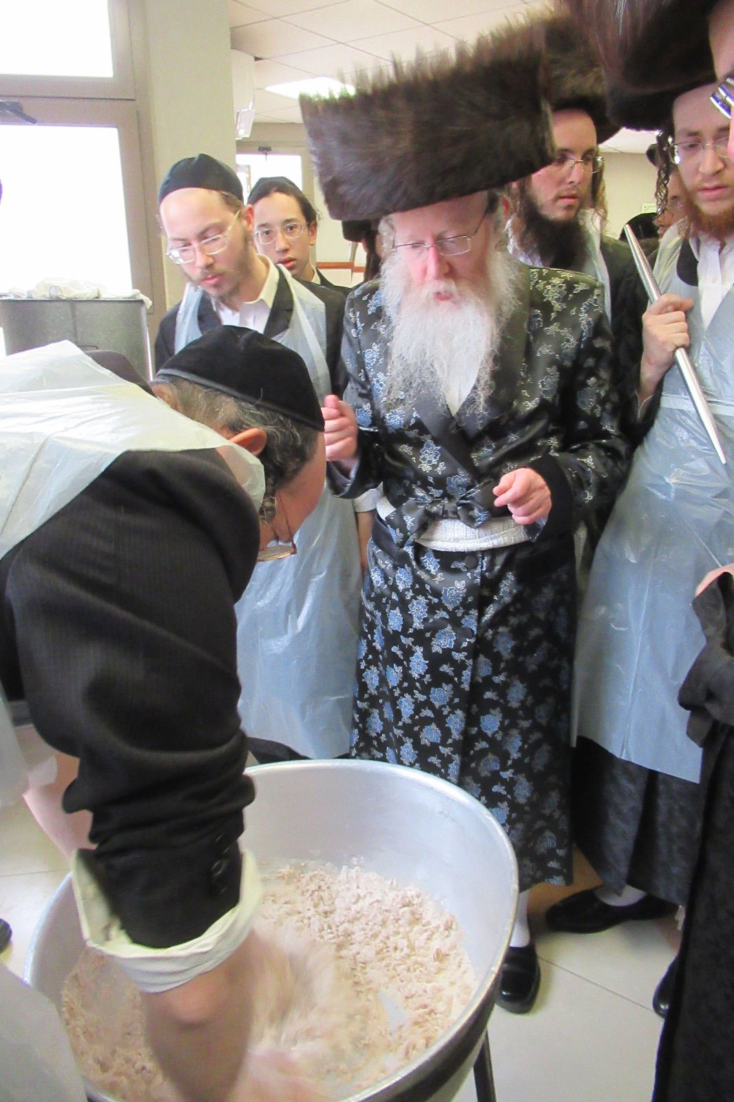 חג הפסח בחצה"ק קרעטשניף קריית גת 