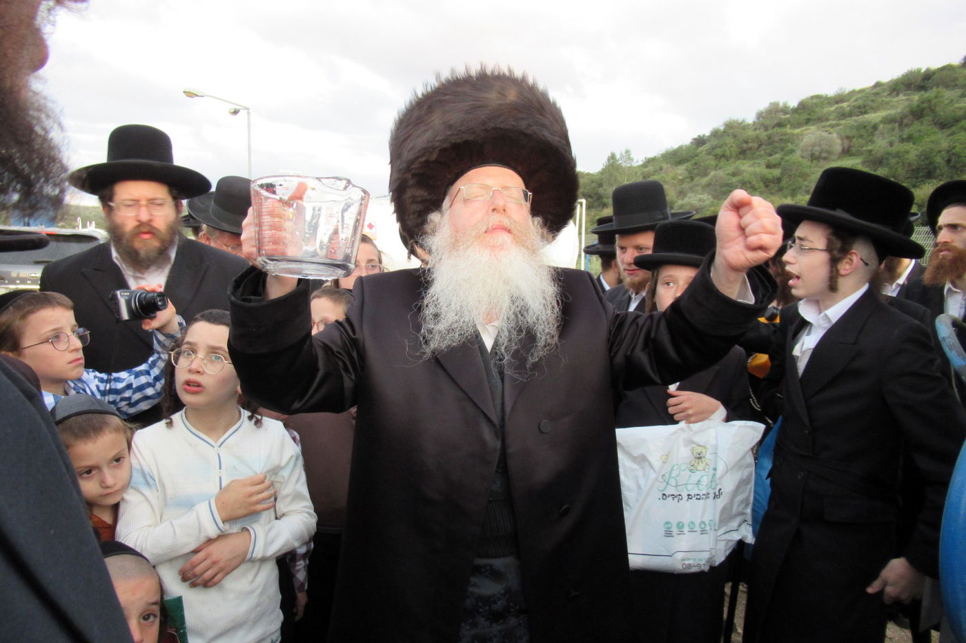 חג הפסח בחצה"ק קרעטשניף קריית גת 