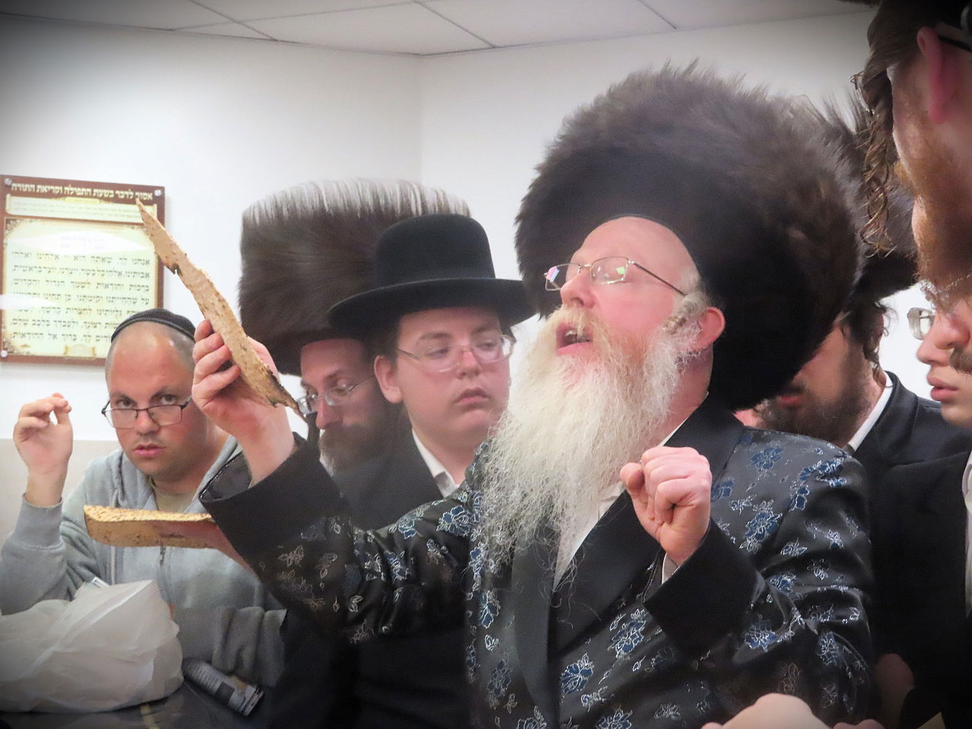 חג הפסח בחצה"ק קרעטשניף קריית גת 