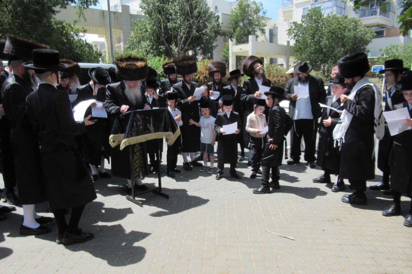 חג הפסח בחצה"ק קרעטשניף קריית גת 