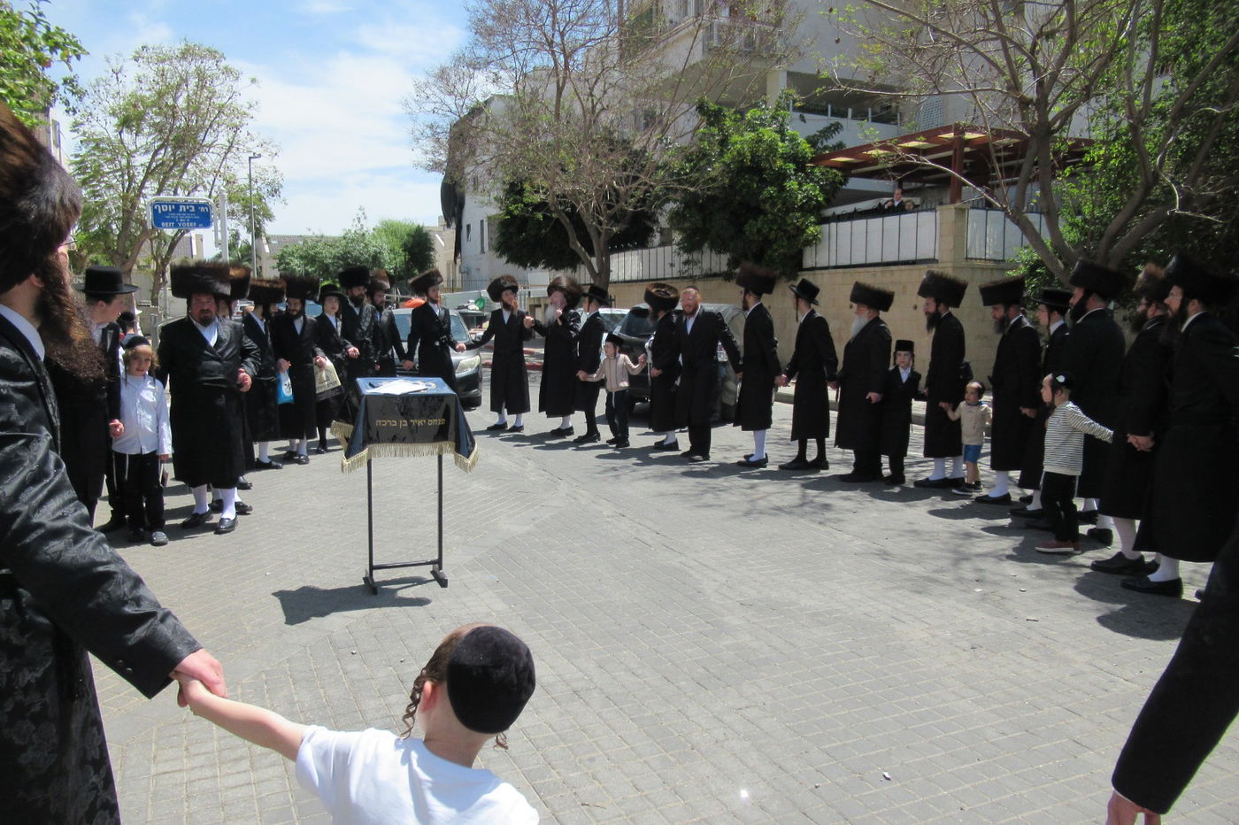 חג הפסח בחצה"ק קרעטשניף קריית גת 