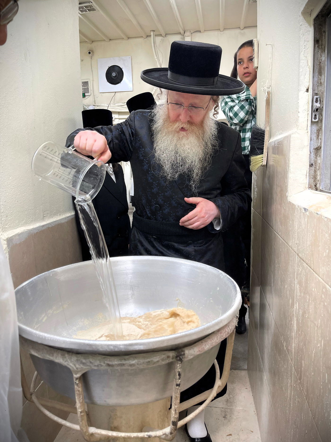 חג הפסח בחצה"ק קרעטשניף קריית גת 