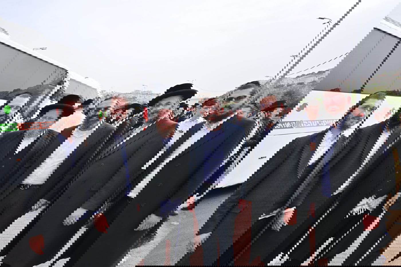 הטיול של הבחורים החסידיים בביתר עילית