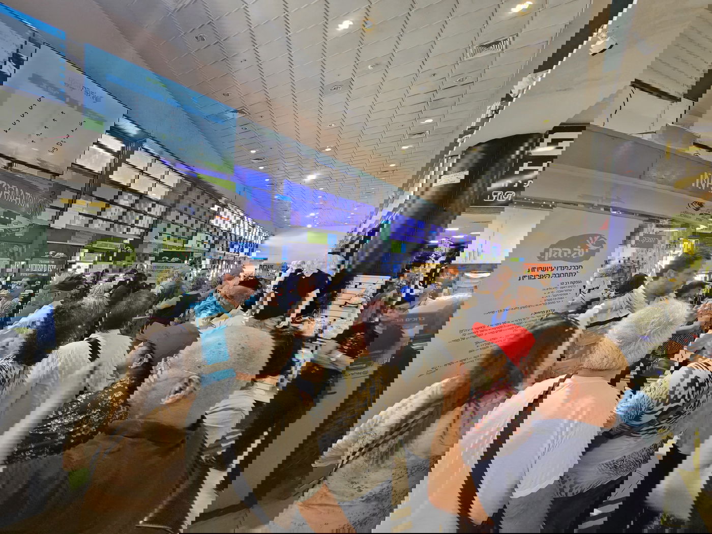 מהרו לעדכן את ה'רב-קו': המונים צובאים על העמדות