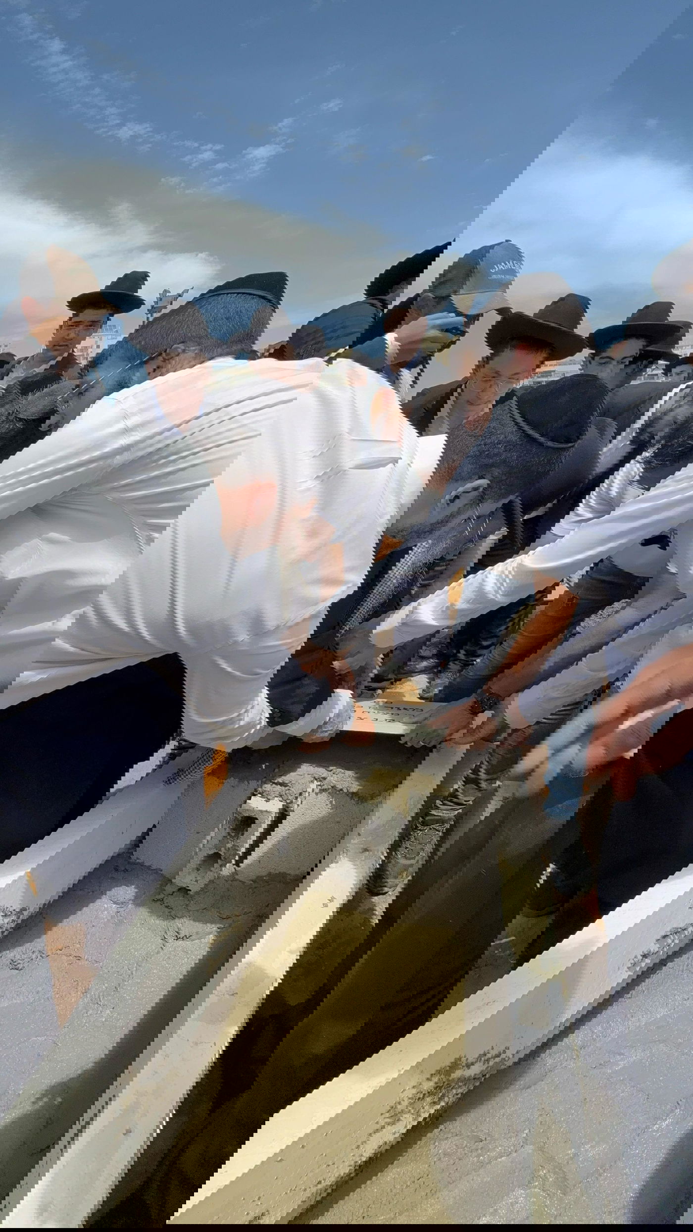 מעמד גילוי מצבה אצל הגר"מ מאזוז זצ"ל