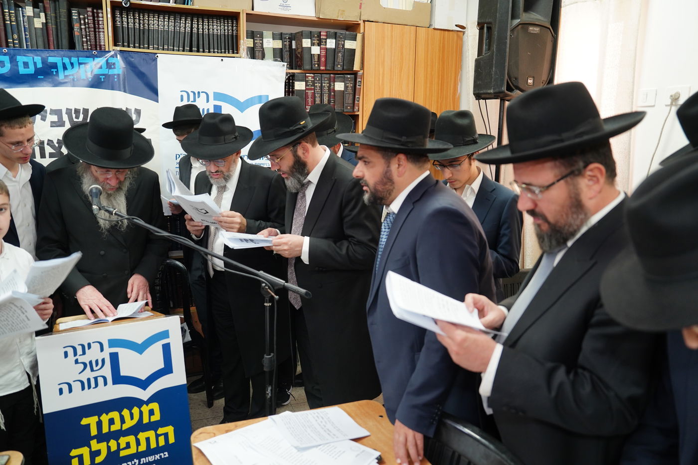 המעמד החל בסדר לימוד של רציפות הלימוד למעלה מג' שעות רצופות, כאשר בני כוללי רינה של תורה גודשים את היכלה של ישיבת מיר