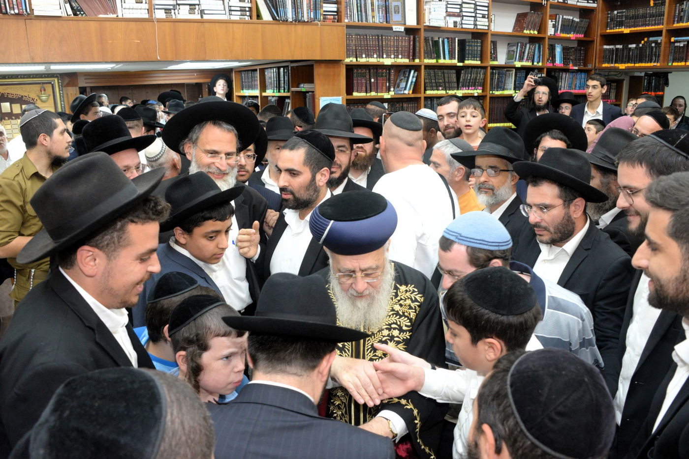 הראשל"צ הגאון רבי יצחק יוסף בשיעור בחיפה