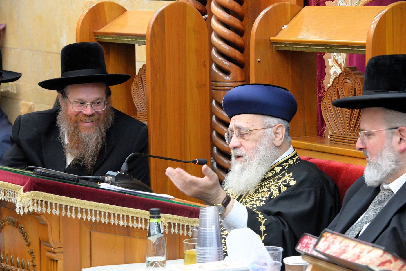 הראשל"צ הגאון רבי יצחק יוסף בשיעור בחיפה