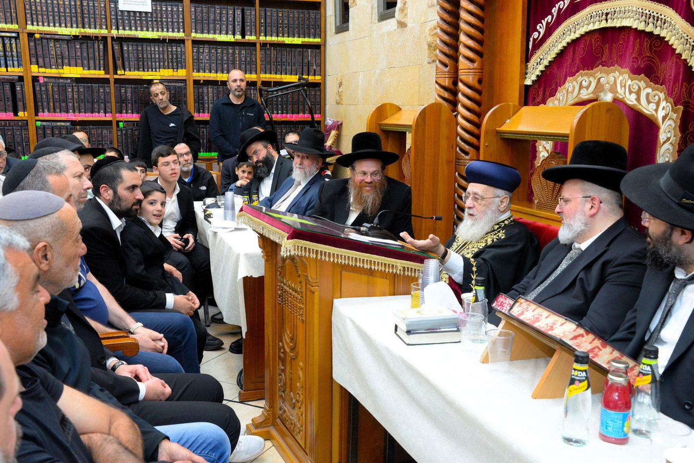 הראשל"צ הגאון רבי יצחק יוסף בשיעור בחיפה