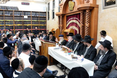 הראשל"צ הגאון רבי יצחק יוסף בשיעור בחיפה