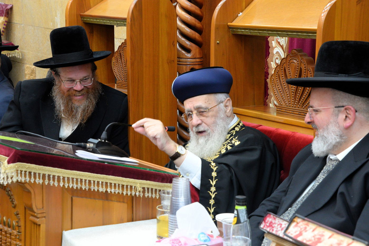 הראשל"צ הגאון רבי יצחק יוסף בשיעור בחיפה