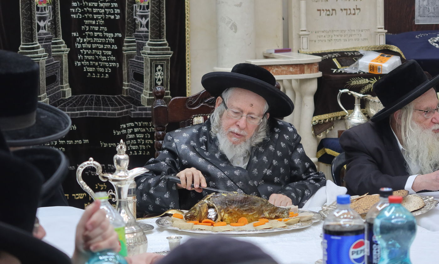 האדמו"ר מסטרופקוב בטיש הילולת ה'דברי חיים' זי"ע