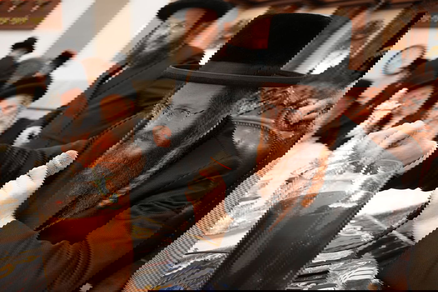 טיש הילולא בקאליב