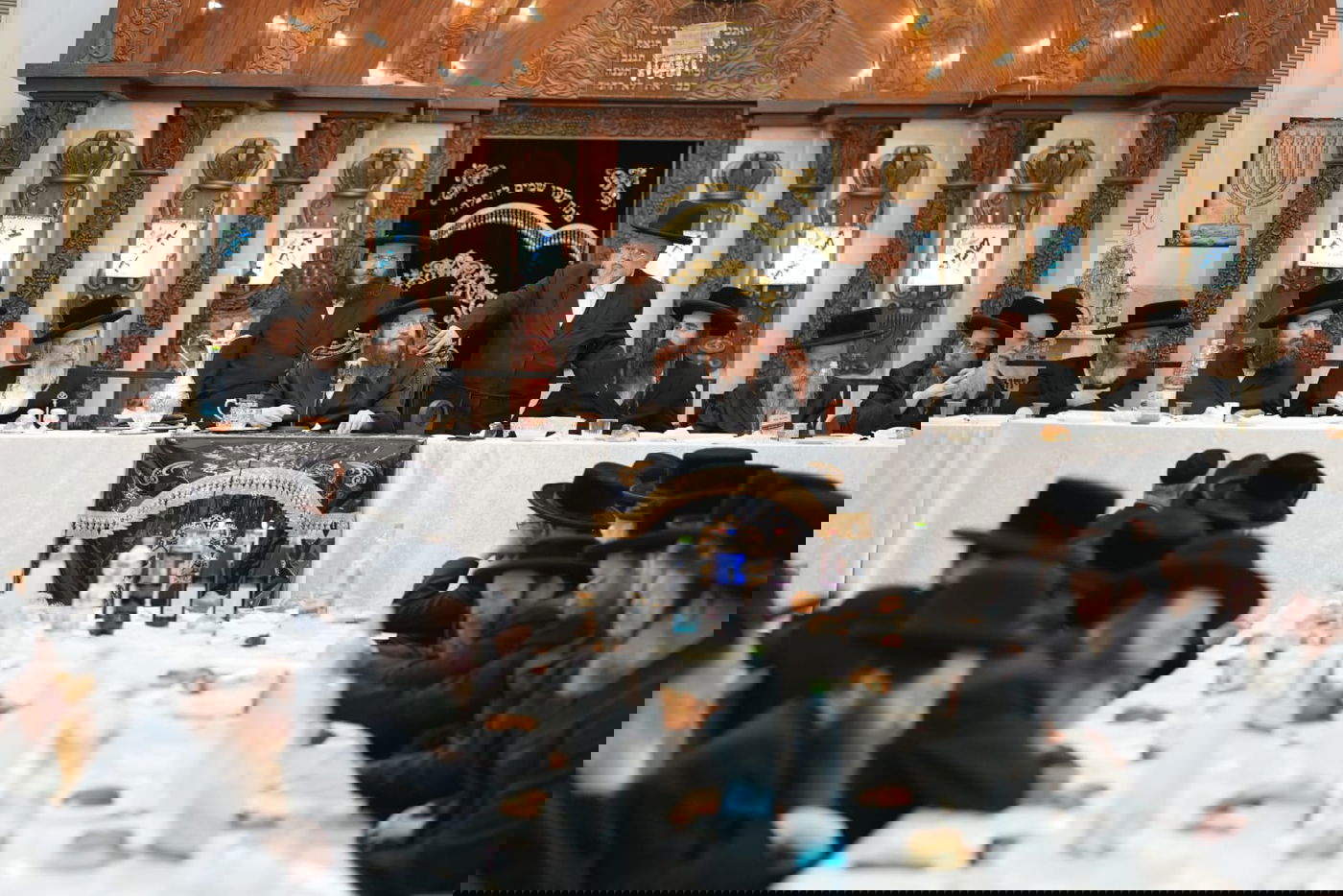 טיש הילולא בקאליב