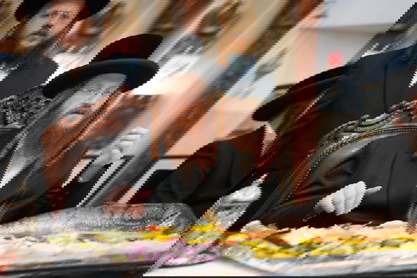 טיש הילולא בקאליב