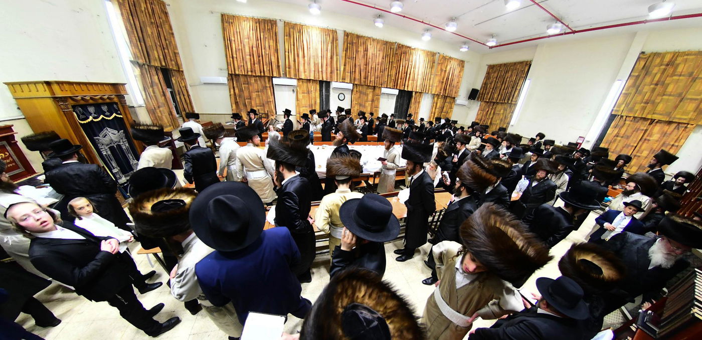 האדמו"ר מפינסק קרלין שבת בב"ב