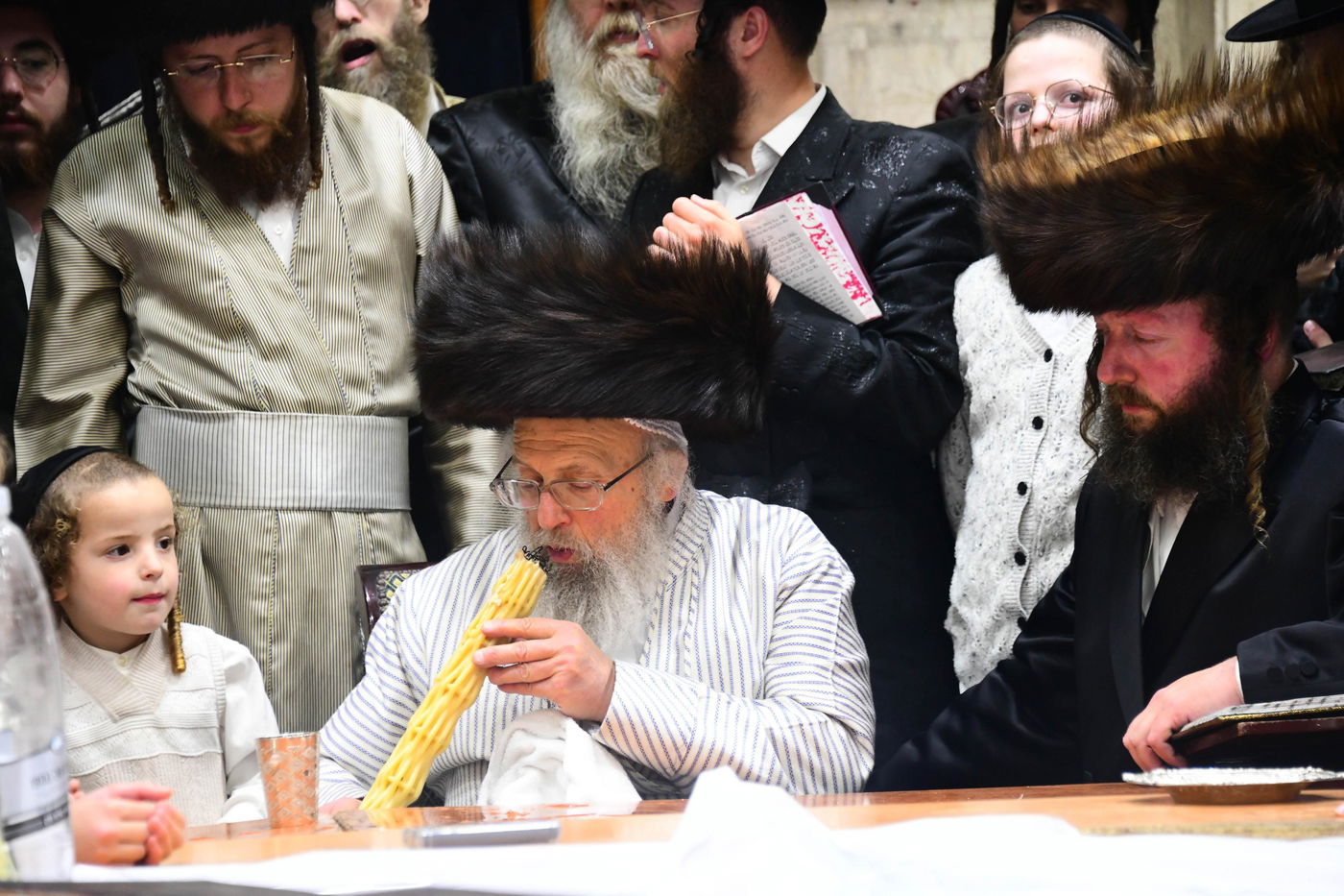 האדמו"ר מפינסק קרלין שבת בב"ב