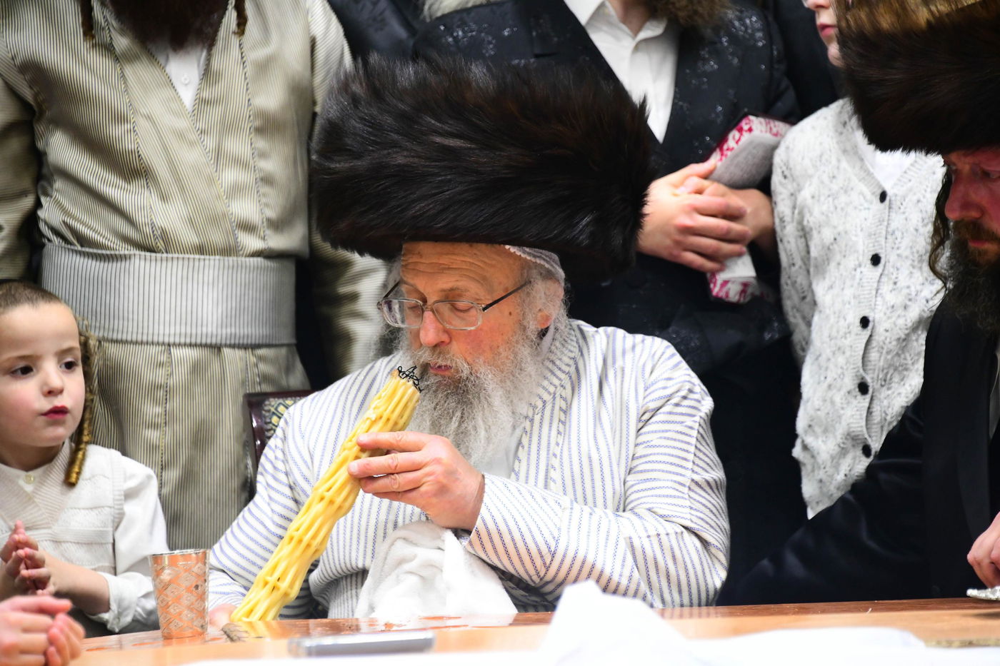 האדמו"ר מפינסק קרלין שבת בב"ב