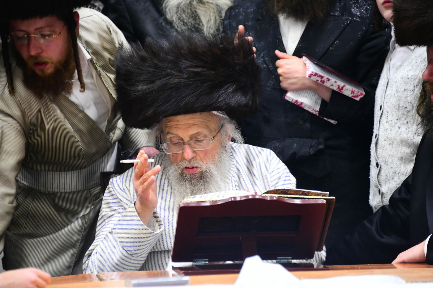 האדמו"ר מפינסק קרלין שבת בב"ב