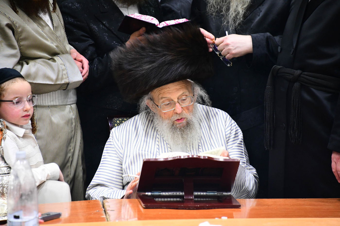 האדמו"ר מפינסק קרלין שבת בב"ב