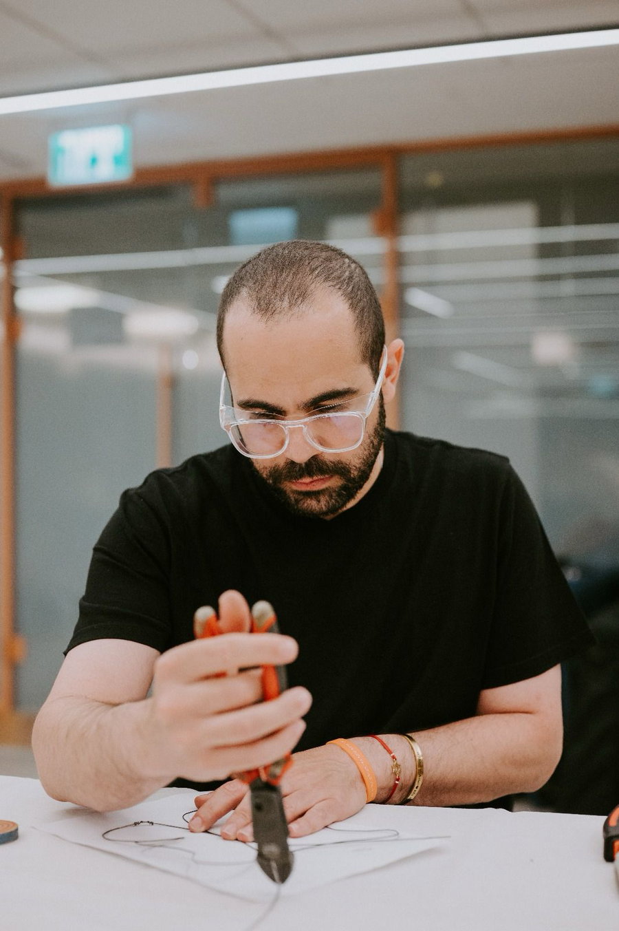 ירדן ביבס בסדנת הציור