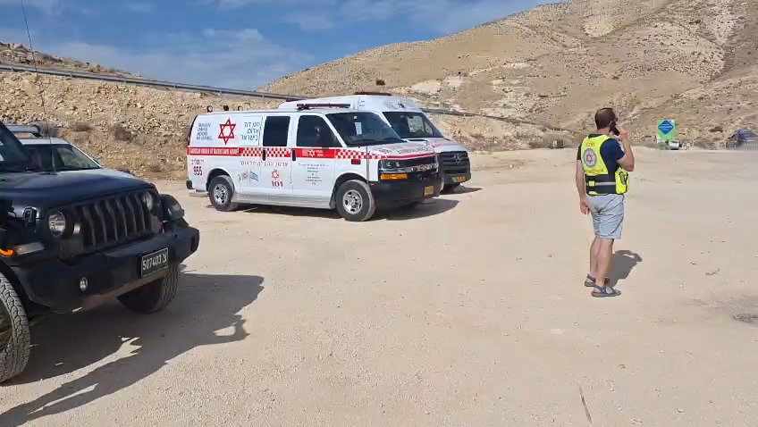 כוחות ההצלה בזירה