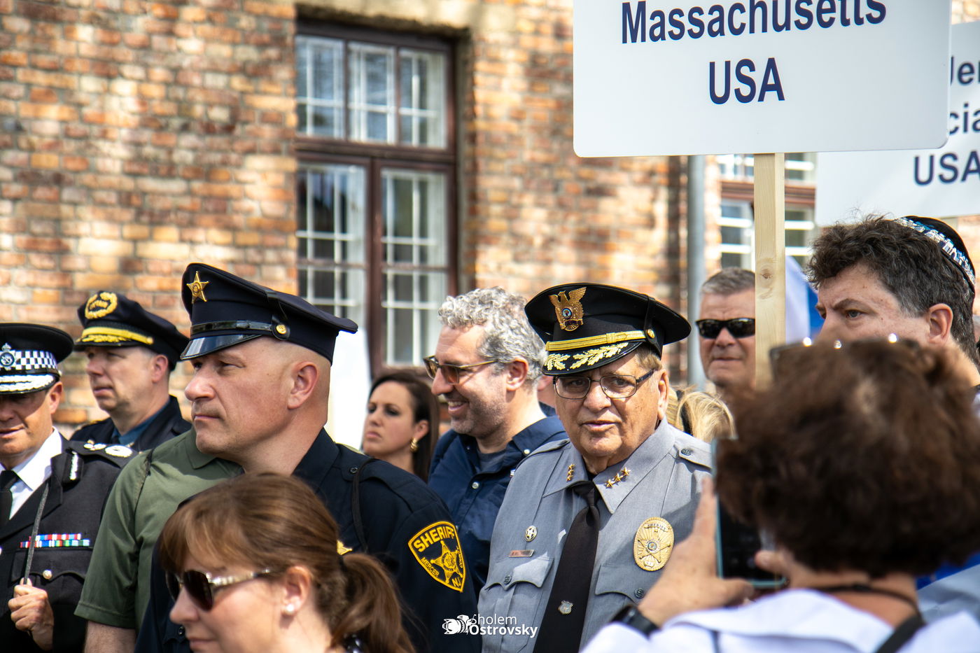 יום השואה באושוויץ