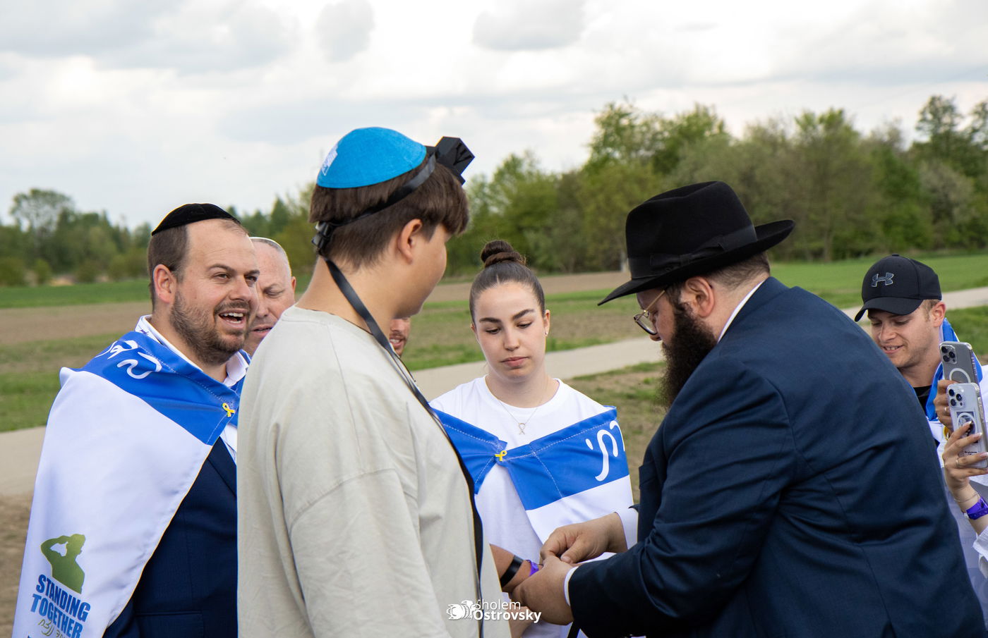 יום השואה באושוויץ