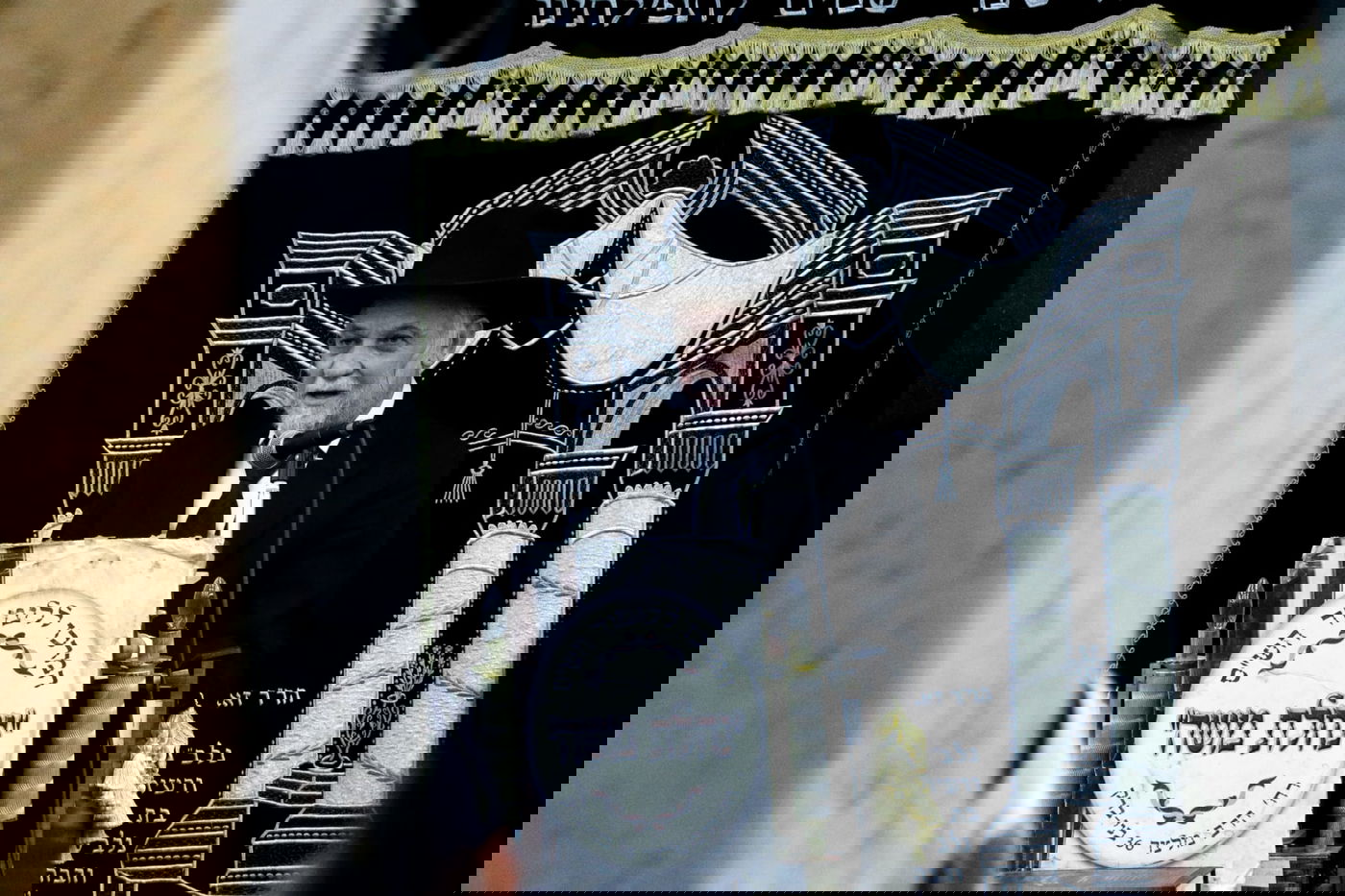 כינוס חיזוק בהיכל ביהמ"ד 'נחלת משה' בב"ב - הגאון רבי ישראל אדלשטיין נואם