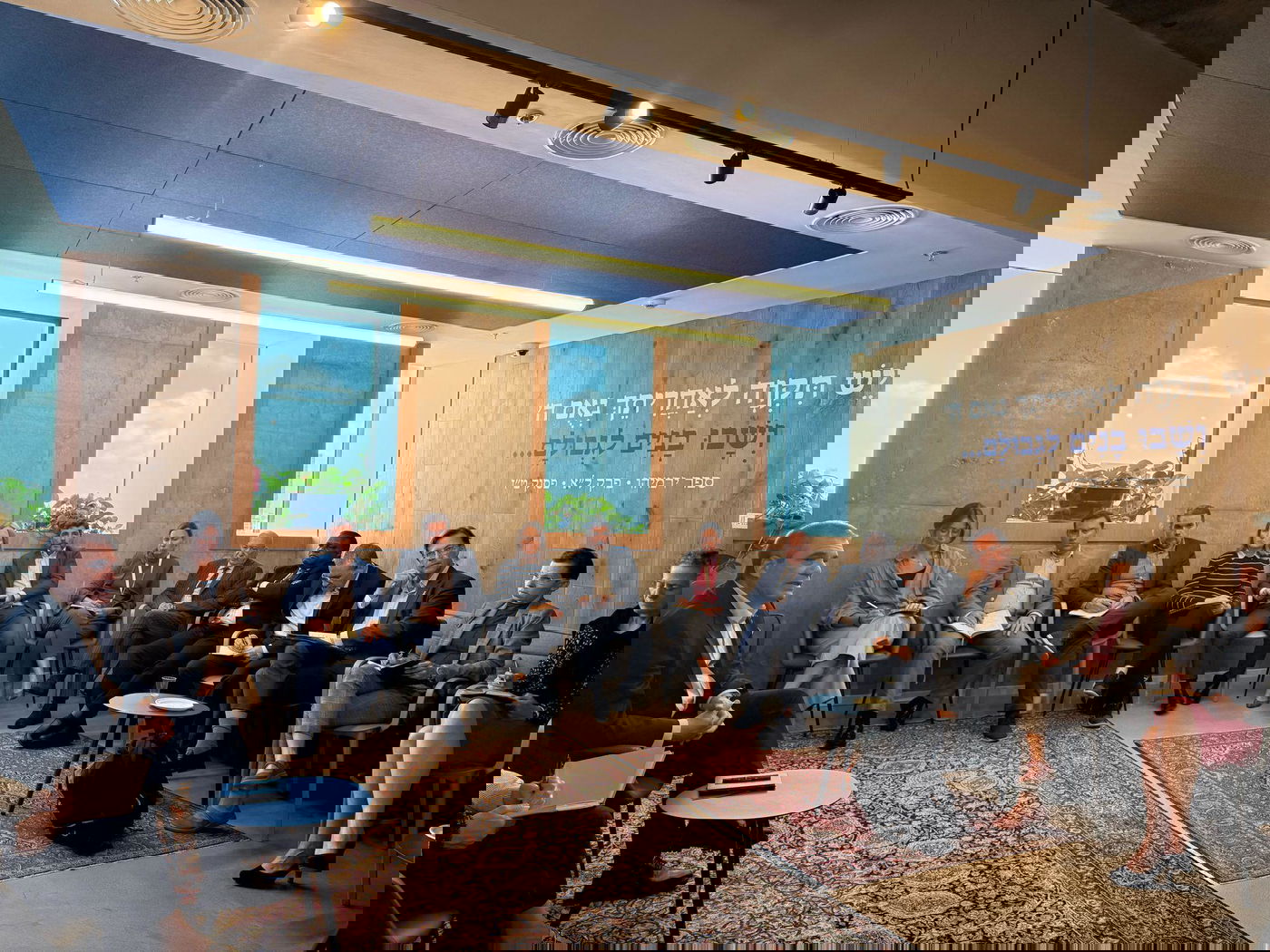 הפגישה היום