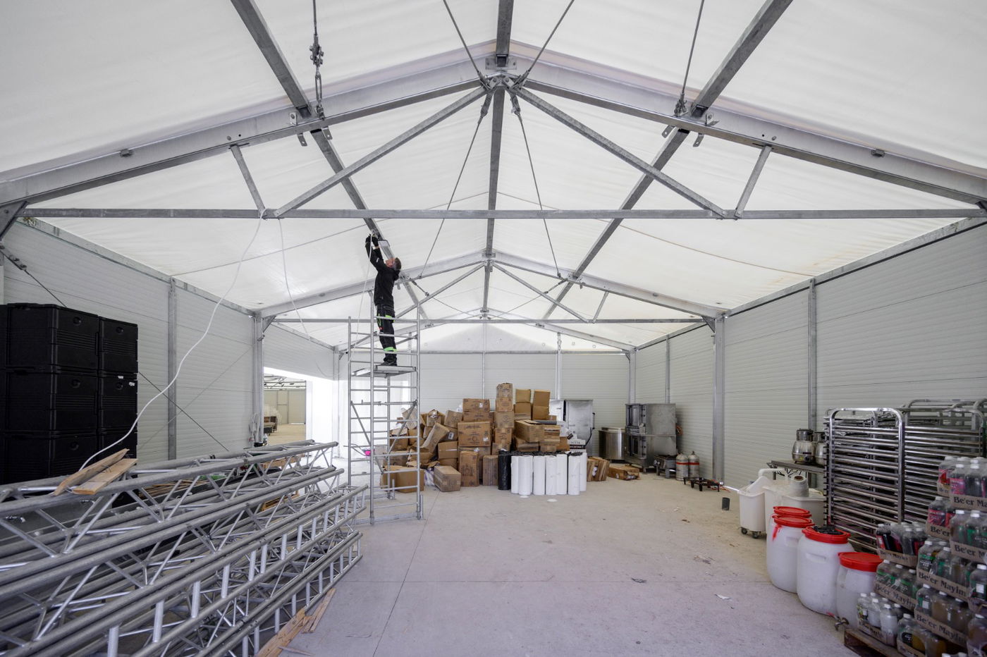 מראות ההכנות להילולא קדישא בקרעסטיר