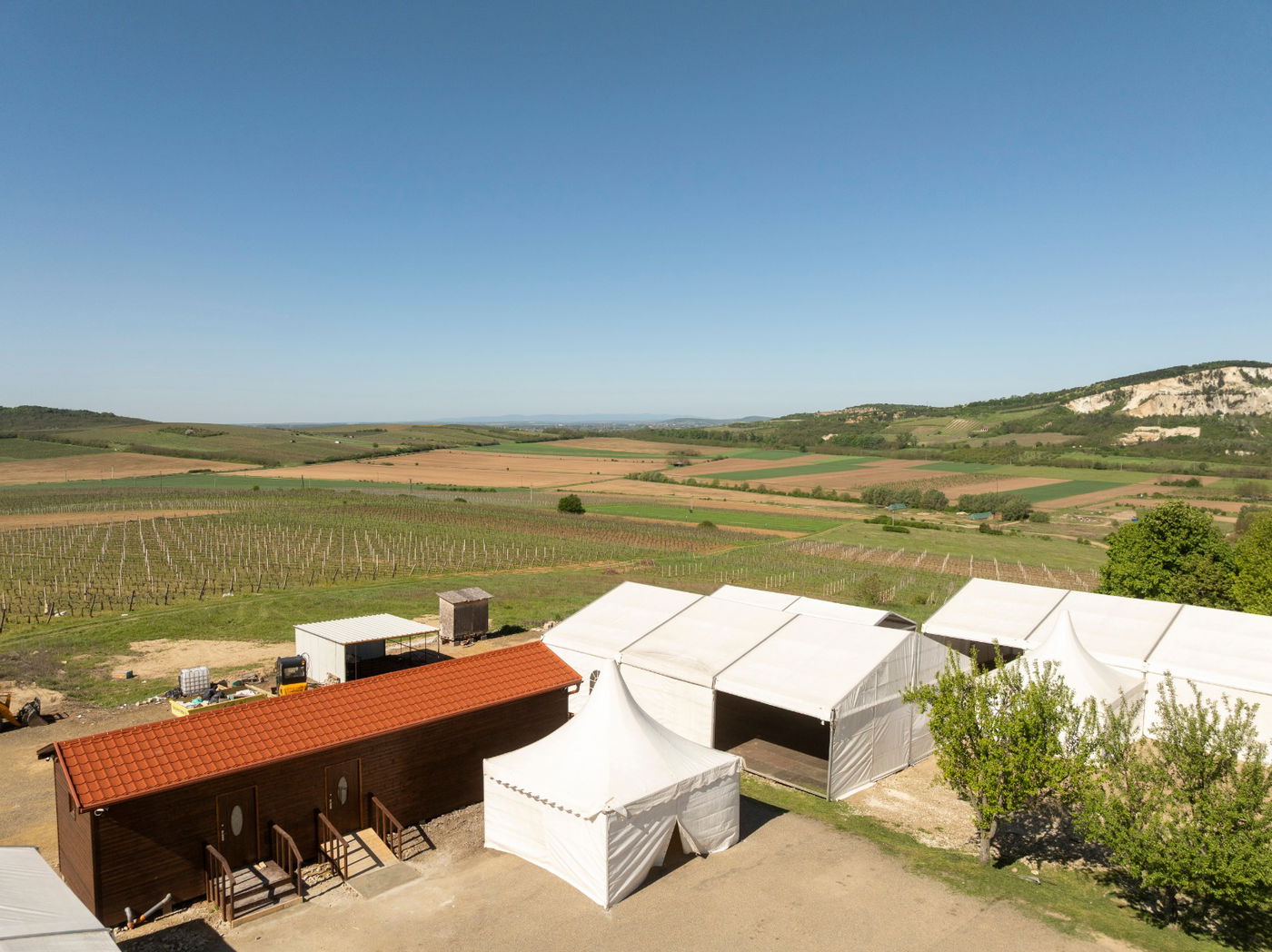 מראות ההכנות להילולא קדישא בקרעסטיר