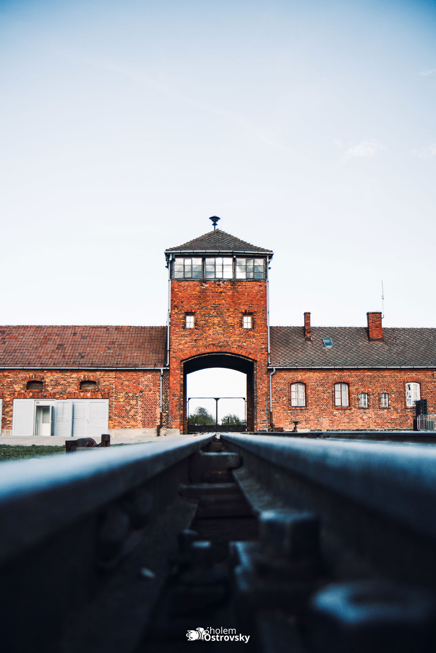 יום השואה באושוויץ