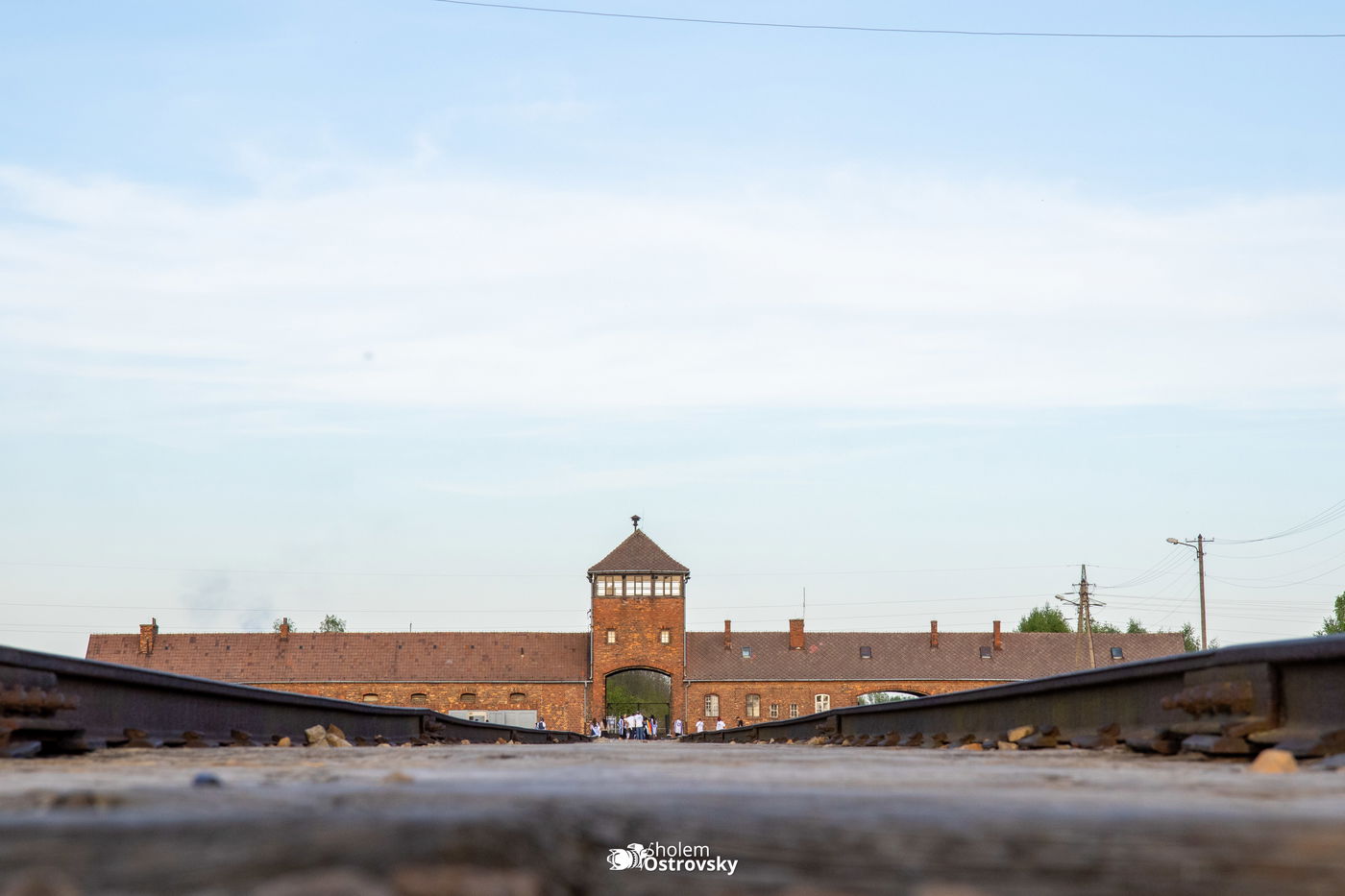 יום השואה באושוויץ