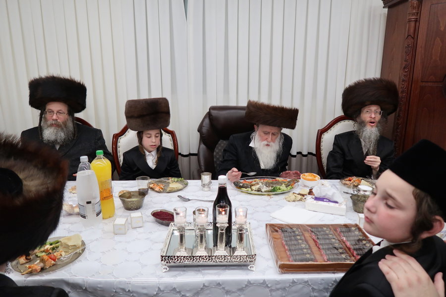 שמחת בר מצווה לנכד האדמו"ר ממכנובקא בעלזא
