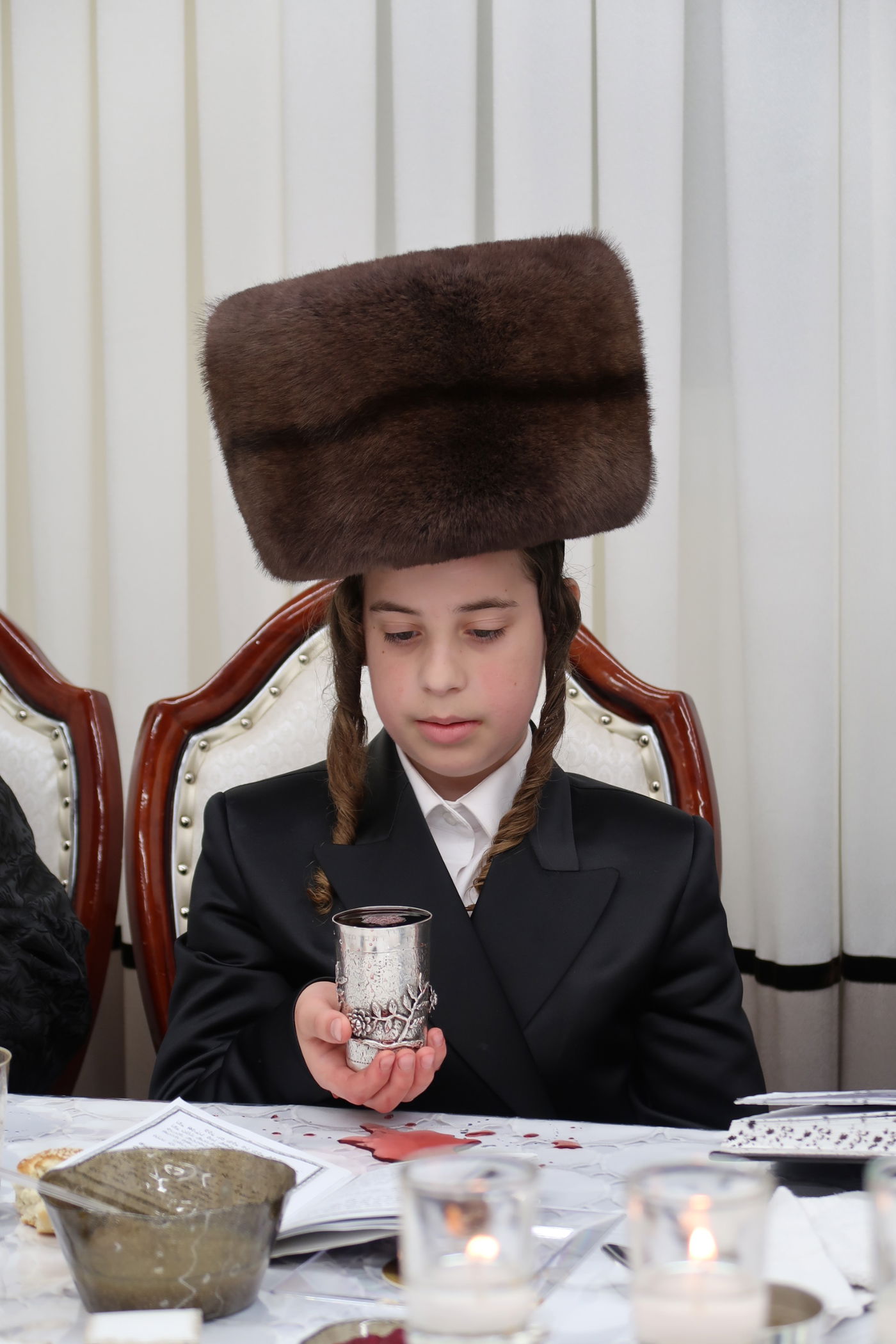 שמחת בר מצווה לנכד האדמו"ר ממכנובקא בעלזא