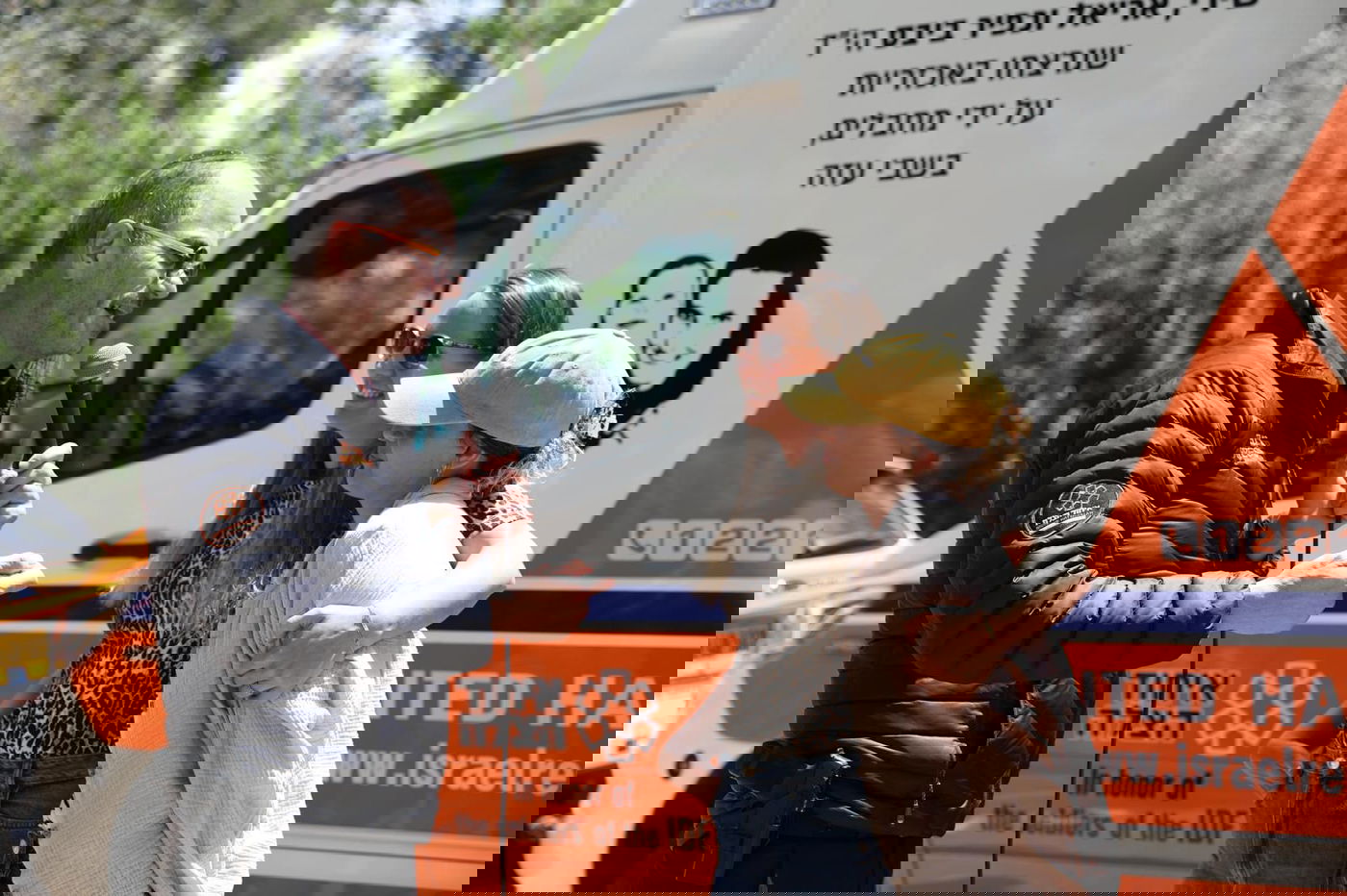הושק אמבולנס המשאלות של איחוד הצלה לזכרם של שירי, אריאל וכפיר ביבס ז״ל
