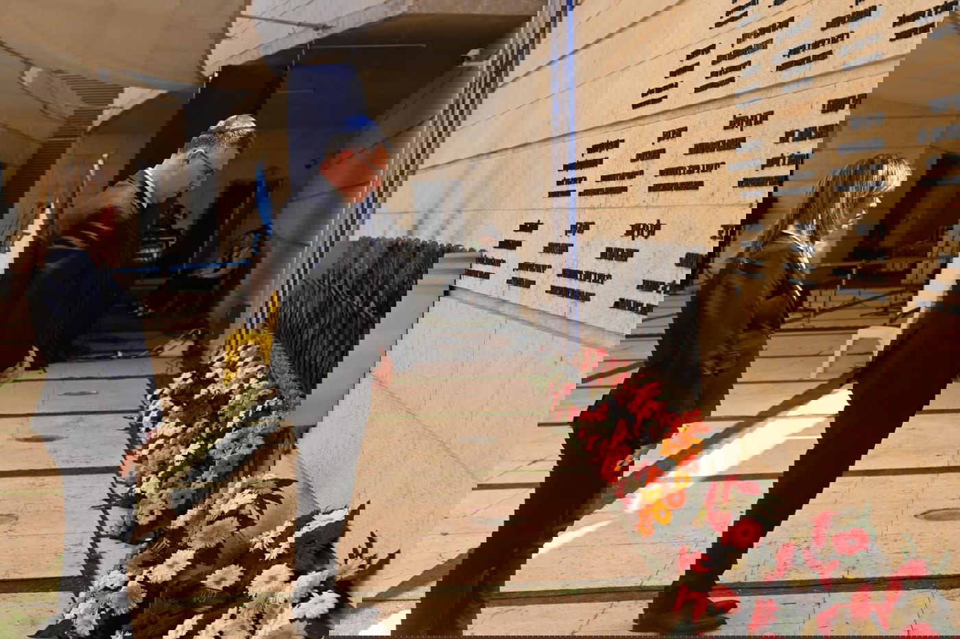 סער בטקס, היום